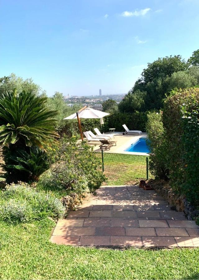 Chalet Con Vistas A Sevilla Gelves Екстериор снимка