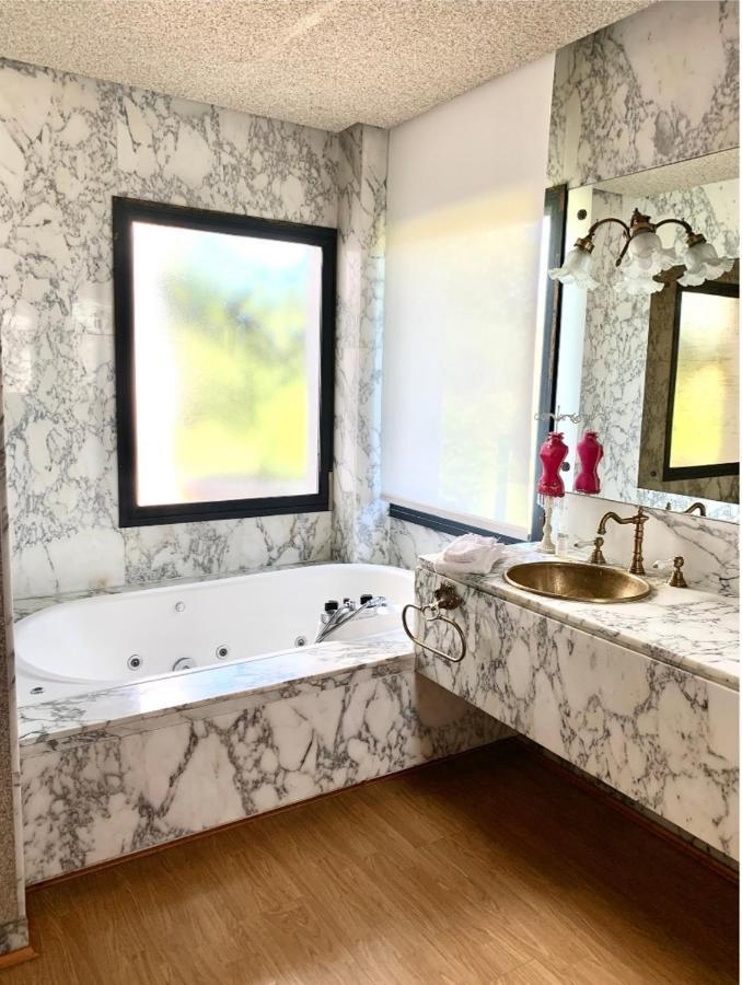 Chalet Con Vistas A Sevilla Gelves Екстериор снимка